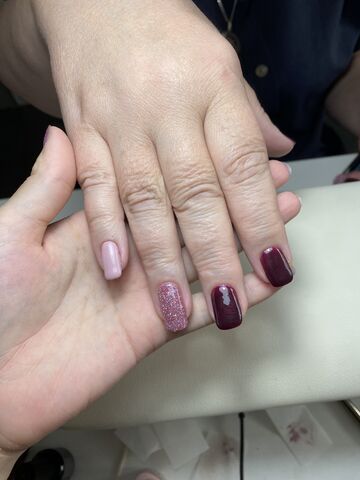 лак с блестками маникюр — работа мастера Клара, Flamy nails Комсомольская